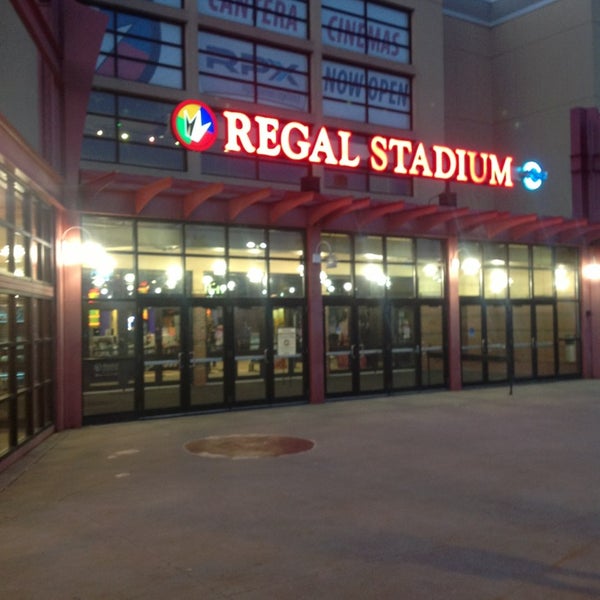 Regal Cantera & RPX Warrenville'de Sinema
