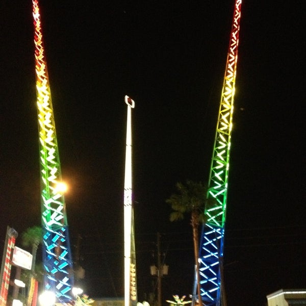 Photo taken at Slingshot and Vomatron by Jerry B. on 2/26/2013