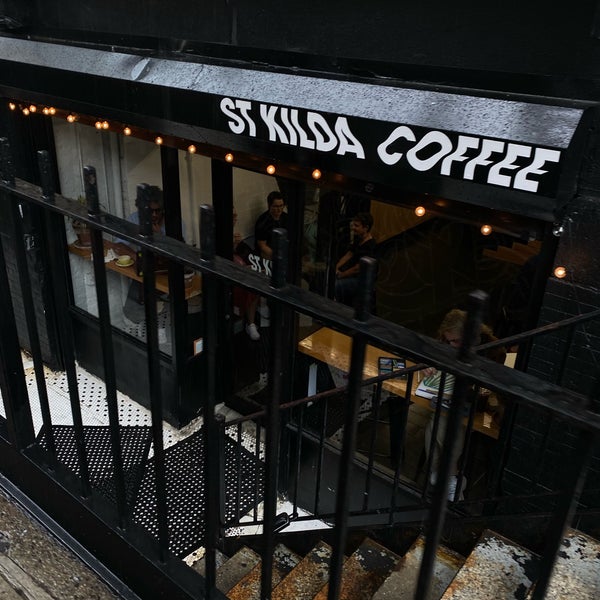 Foto tomada en St Kilda Coffee  por Ragad. el 8/23/2022