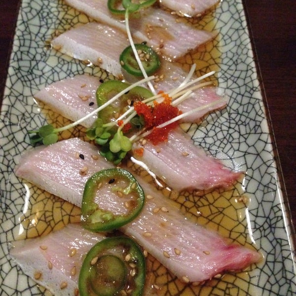 Foto scattata a Sushi Damo da Lera K. il 7/24/2015