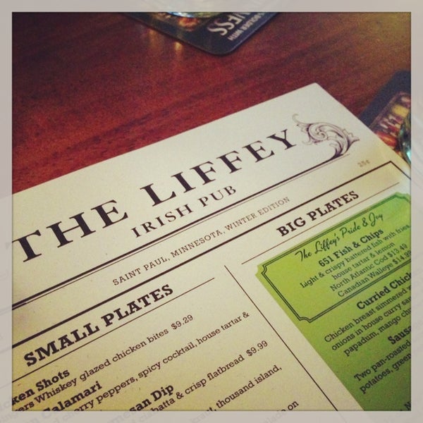 รูปภาพถ่ายที่ The Liffey Irish Pub โดย Tyler R. เมื่อ 1/28/2013