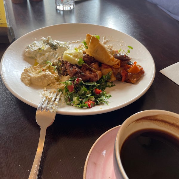 Place looks cosy and service is good but slow. I ordered Healthy Lunch but and was expecting a plate with reasonable amount of different mezes but the amount was surprisingly small for one person.
