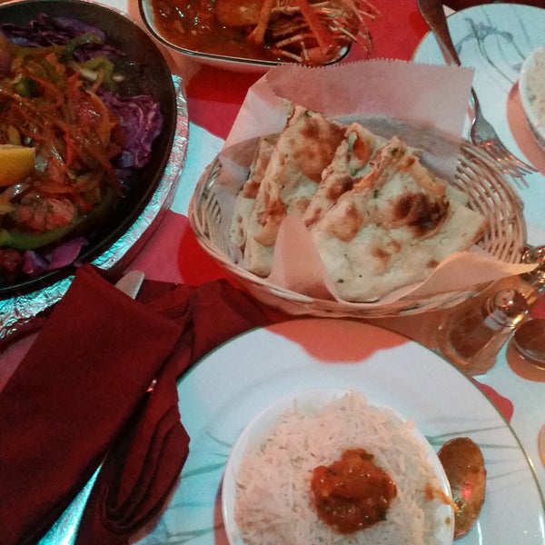 Food wasn't bad. Garlic Naan was delish! Staff was so friendly and hospitable. Great spot!