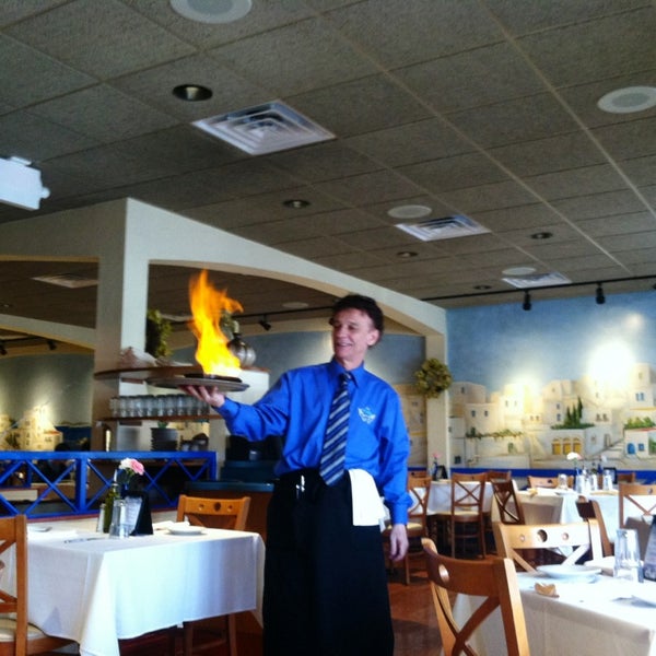 Das Foto wurde bei Pegasus Restaurant and Taverna von Kristin E. am 4/7/2013 aufgenommen