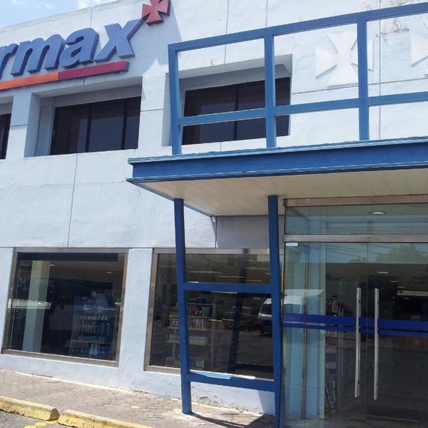 Farmacia Carol Los Prados Santo Domingo, Distrito Nacional