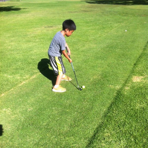 Armand Hammer Golf Course Holmby Hills 1 tip from 18 visitors Armand Hammer Golf Course Holmby Hills 1 tip from 18 visitors