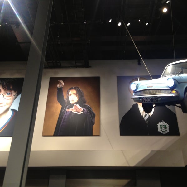 4/29/2013 tarihinde Galina F.ziyaretçi tarafından Warner Bros. Studio Tour London - The Making of Harry Potter'de çekilen fotoğraf