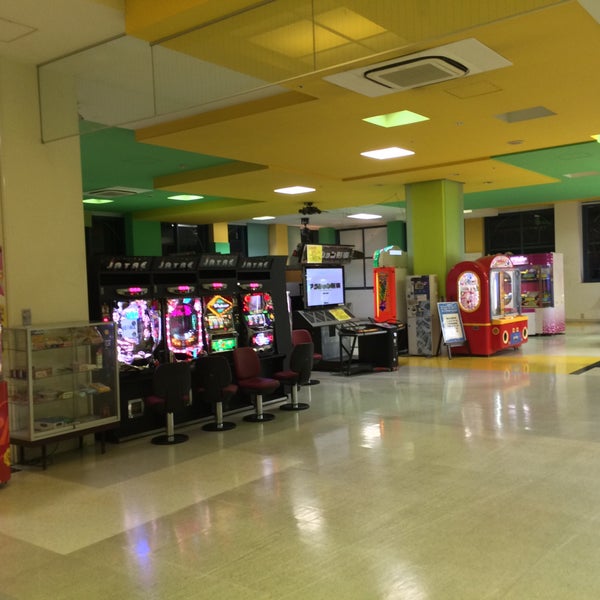 Fotos En 狐ヶ崎ヤングランドボウル 上原1 6 16