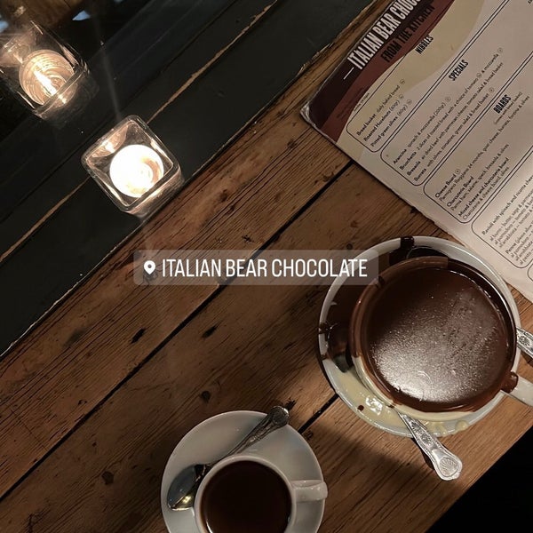 Foto tomada en Italian Bear Chocolate  por MEME . el 11/24/2023