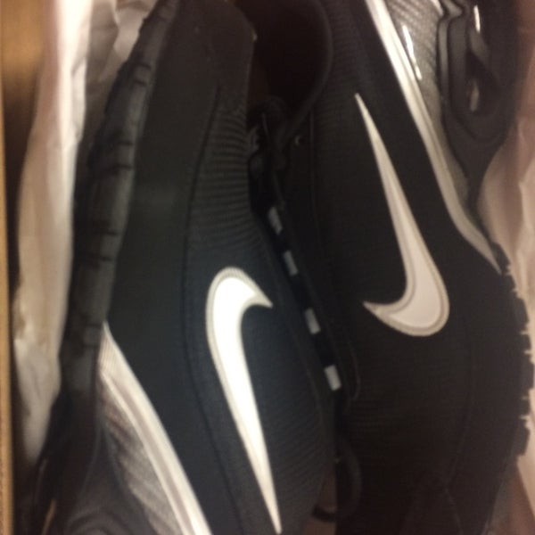 nike store somerville ma