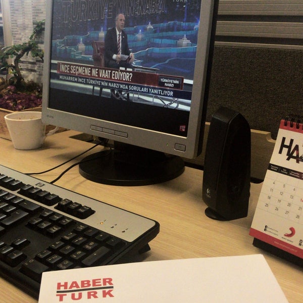 รูปภาพถ่ายที่ Habertürk TV โดย Yagmur U. เมื่อ 5/31/2018
