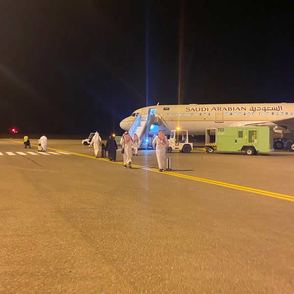 Photos at Al Qurayyat Airport (URY) مطار القريات المحلي - Airport