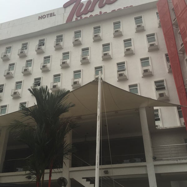 Das Foto wurde bei Tune Hotels von EkaDiaries am 10/26/2015 aufgenommen
