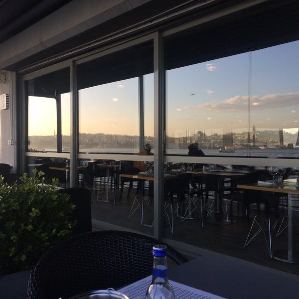 3/3/2018 tarihinde Gulsen D.ziyaretçi tarafından Restoran İstanbul Modern'de çekilen fotoğraf