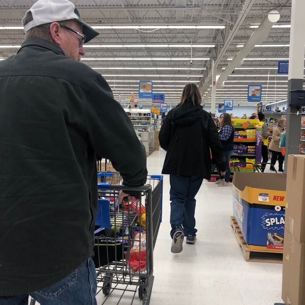 Walmart Supercenter Luray'da Hipermarket'da fotoğraflar