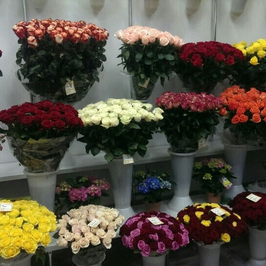 цветочный магазин 24 часа. цветочный экспресс. цветы 24 адрес. цветочные магазины саратов ленинский район. цветочный 24.