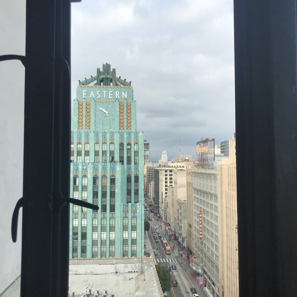 9/27/2019 tarihinde Parya T.ziyaretçi tarafından Upstairs Rooftop Lounge at Ace Hotel'de çekilen fotoğraf