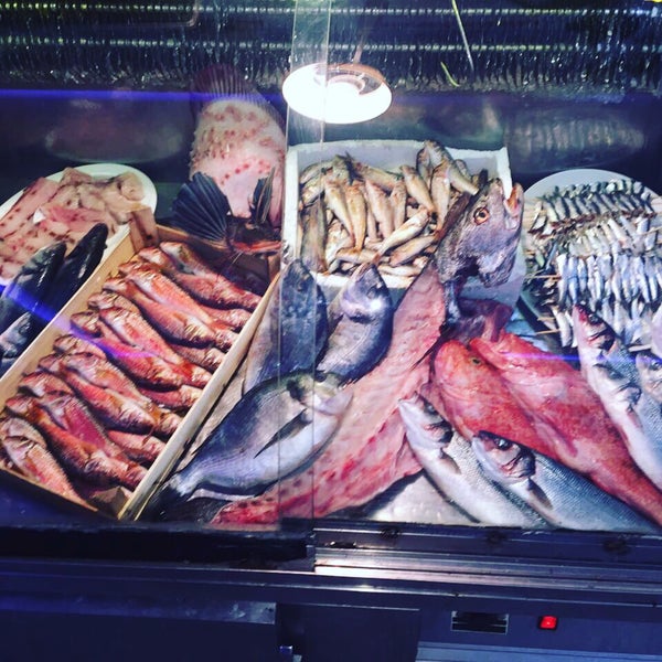6/7/2017에 MOSHONİS BALIKCISI CHEF İ.님이 Moshonis Balıkçısı İsmail Chef에서 찍은 사진