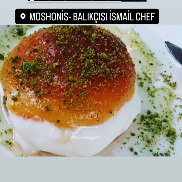 Снимок сделан в Moshonis Balıkçısı İsmail Chef пользователем MOSHONİS BALIKCISI CHEF İ. 9/13/2023