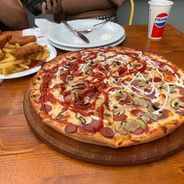 7/22/2021 tarihinde HaLiL Y.ziyaretçi tarafından Trendy Pizza'de çekilen fotoğraf