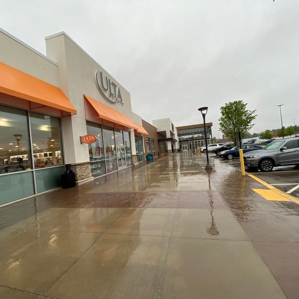 Marshalls near shop ross park mall