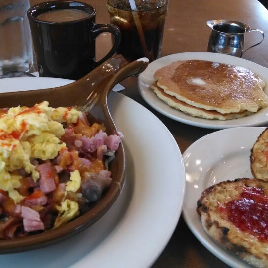 Peter's ресторан вавилон. Peter stiftskeller в зальцбурге. Peters restaurant. ресторан баязет в санкт-петербурге санкт-петербург официальный. Peter stiftskulinarium.