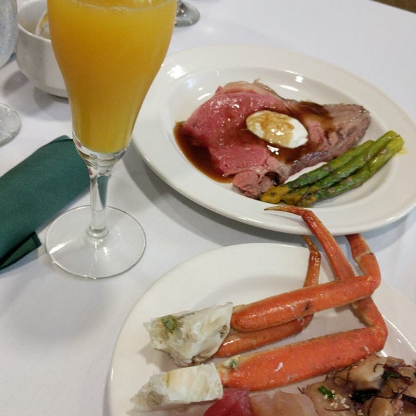 Sunday Brunch Hale Koa Banyan Tree Showcase Room Waikiki Honolulu, HI