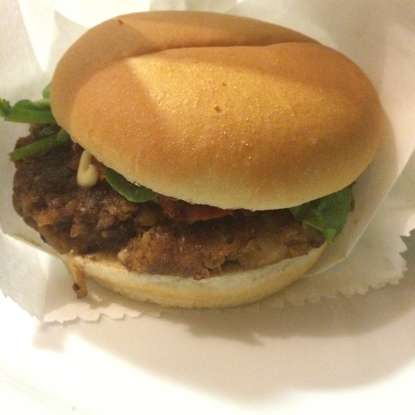 8/2/2015에 Mayra T.님이 Brazilian American Burgers에서 찍은 사진