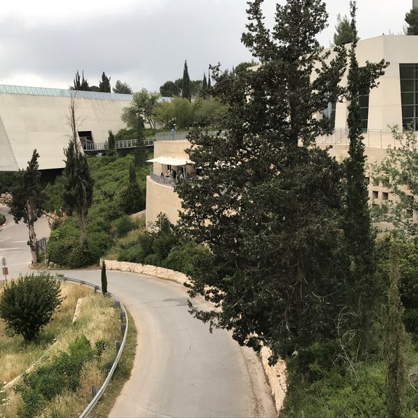 4/25/2018 tarihinde Kris G.ziyaretçi tarafından Yad Vashem'de çekilen fotoğraf