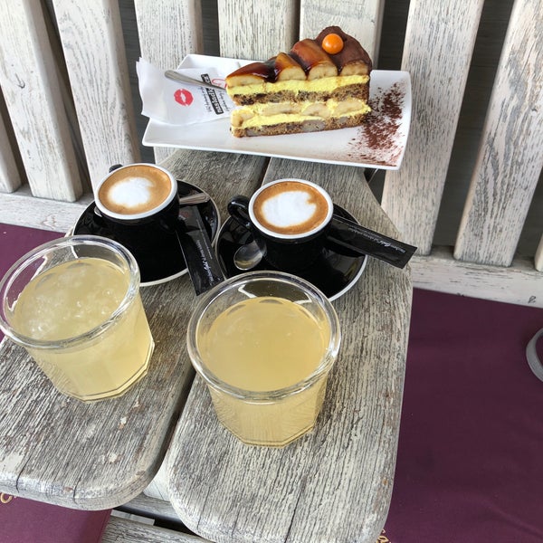 5/7/2018 tarihinde Jan M.ziyaretçi tarafından Café Girafe'de çekilen fotoğraf