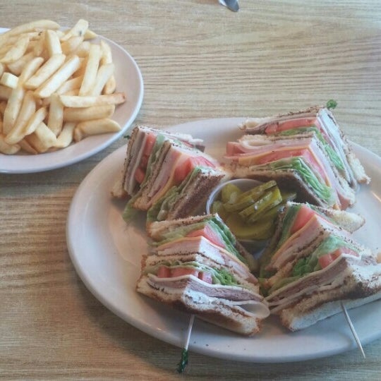 Ugalde's Family Restaurant 6 tavsiye