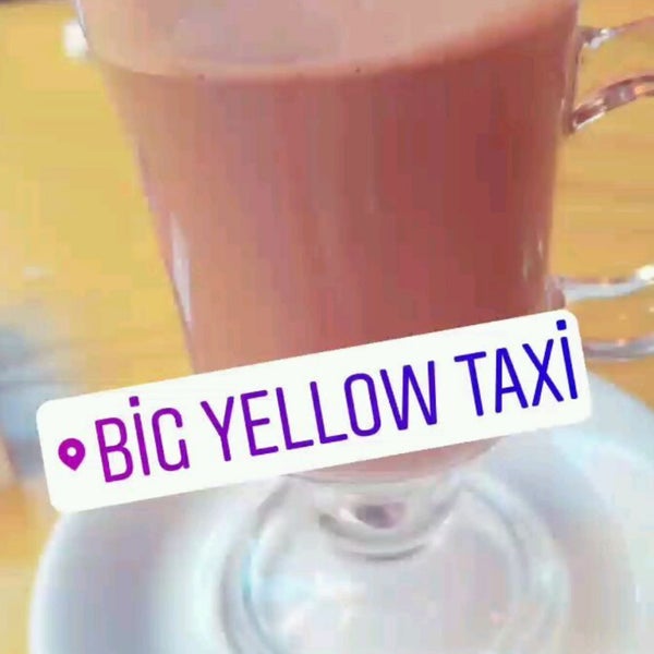 Foto scattata a Big Yellow Taxi Benzin da Sedef Ç. il 4/19/2018