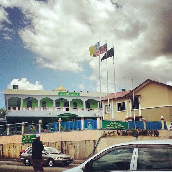 Photos At Masjid Al Ittifaq Mosque In Bayan Lepas