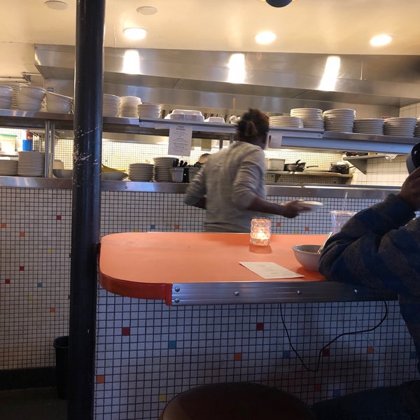 4/1/2019 tarihinde Jill J.ziyaretçi tarafından Tiny Diner'de çekilen fotoğraf