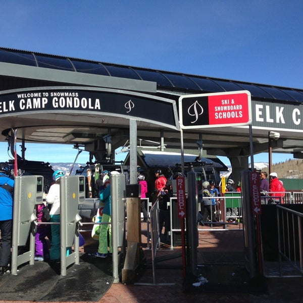 รูปภาพถ่ายที่ Elk Camp Gondola โดย Kit L. เมื่อ 3/16/2014