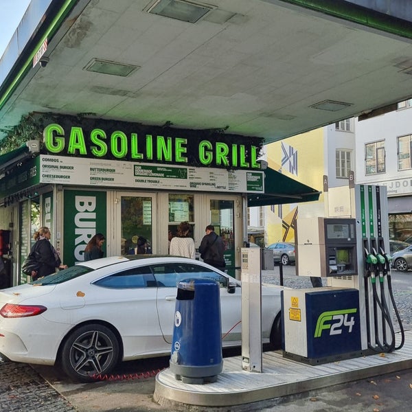 Foto tirada no(a) Gasoline Grill por LindaDT em 10/28/2022