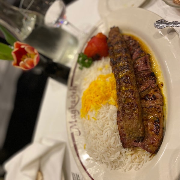 Photo prise au Maykadeh Persian Cuisine par Sanam le3/18/2022