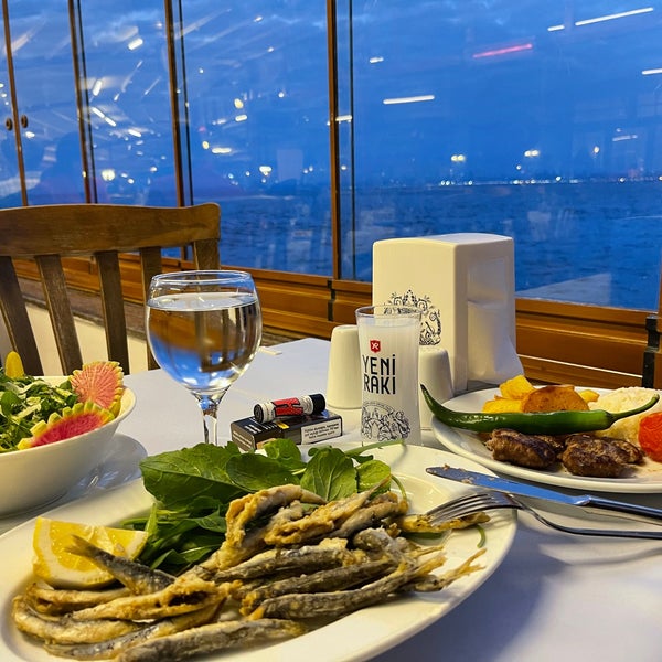 Photo taken at Façyo Restaurant by Halil Ö. on 2/26/2022