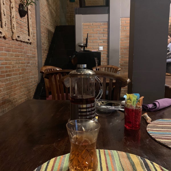 Das Foto wurde bei Tiflis Georgian Restaurant von Anna I. am 4/19/2019 aufgenommen