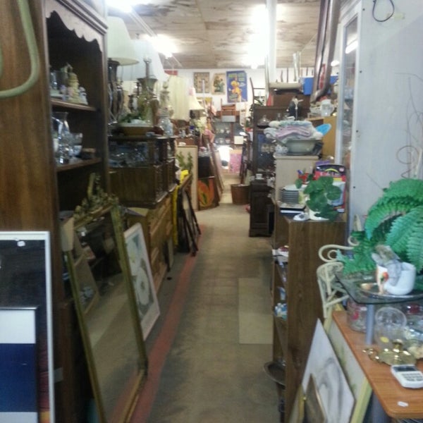 Englishtown Antiques & Used Furniture 7 tips