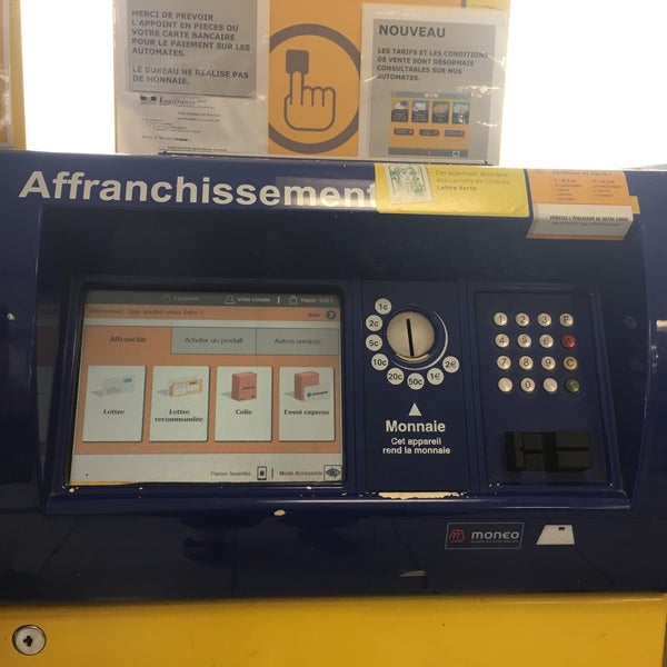 La Poste Clignancourt Paris Ile De France