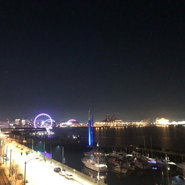 Foto scattata a Seattle Marriott Waterfront da Claudiu O. il 11/30/2019