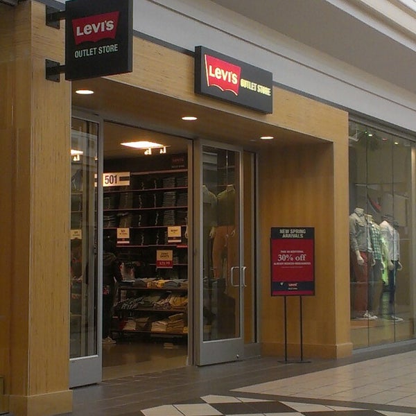 Levi's Outlet Store - Niagara Falls, NY
