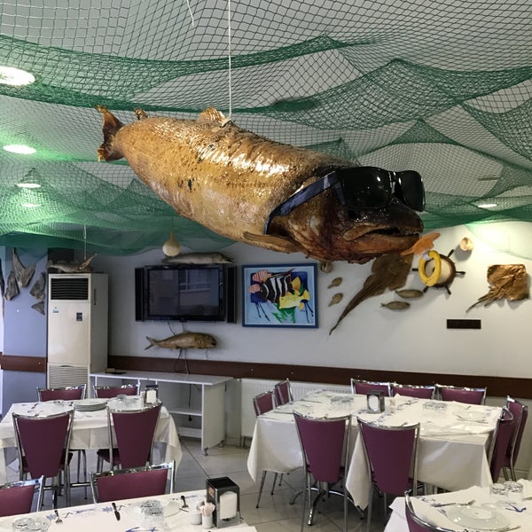 Photo taken at Kıyak Kardeşler Balık Restaurant by MahmutARSLAN on 2/13/2017