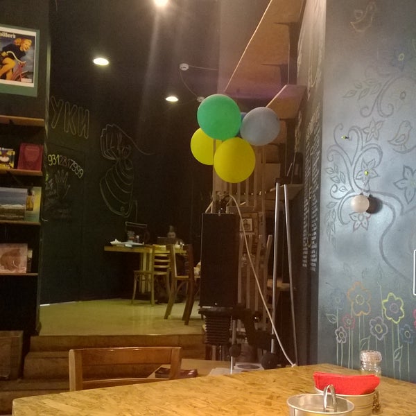 6/22/2015にДмитрий Б.が«ДоМоД» Кафе-коморкингで撮った写真