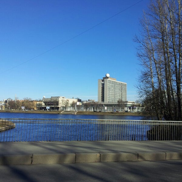 Мало крестовский мост