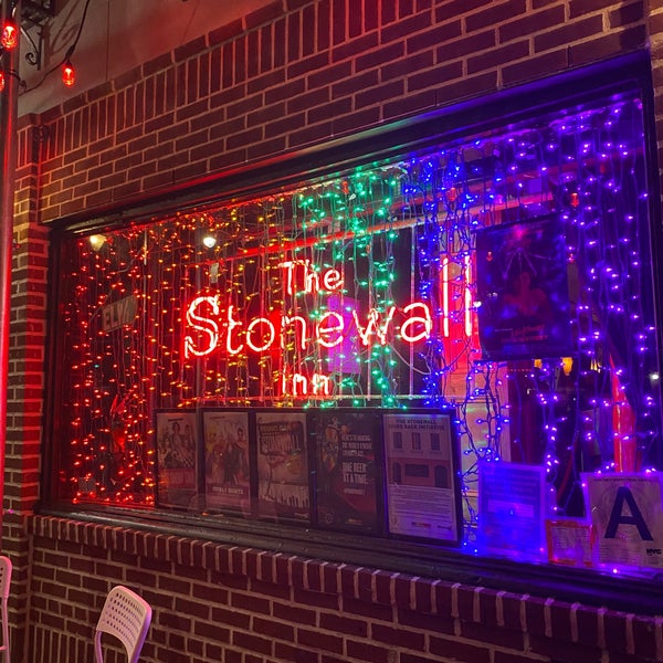 Снимок сделан в Stonewall Inn пользователем Gabs 🌟 10/19/2021