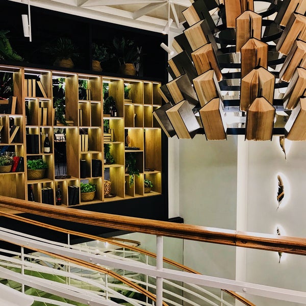 Wine garden. Wine garden тбилиси. ресторан издательство невский проспект. виноградники гай-кодзора. Wine garden.