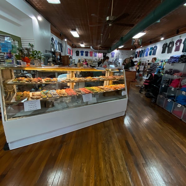 Smoky Mountain Dog Bakery 250 Miller St