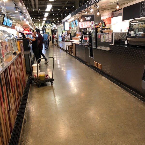 10/9/2018 tarihinde Mani R.ziyaretçi tarafından Chicago French Market'de çekilen fotoğraf